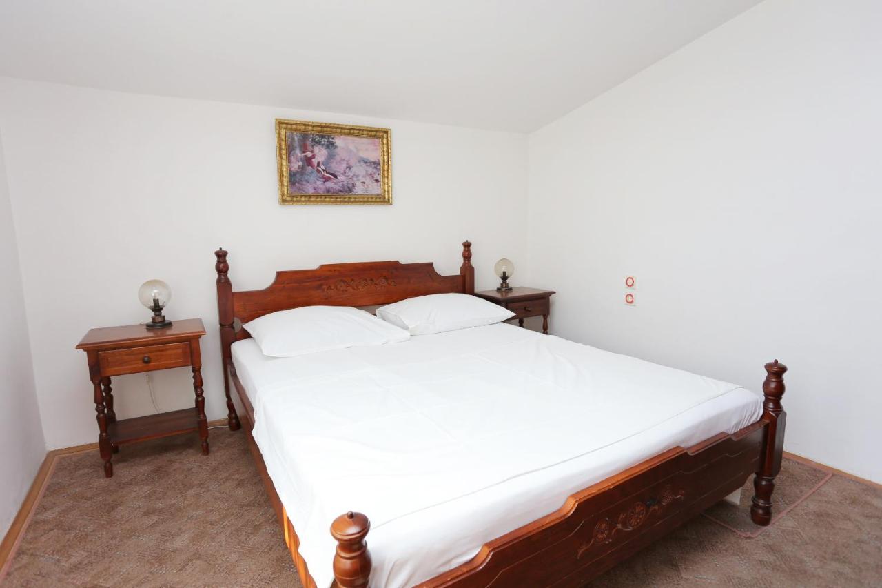Apartments With A Parking Space Makarska - 9506 Exterior foto